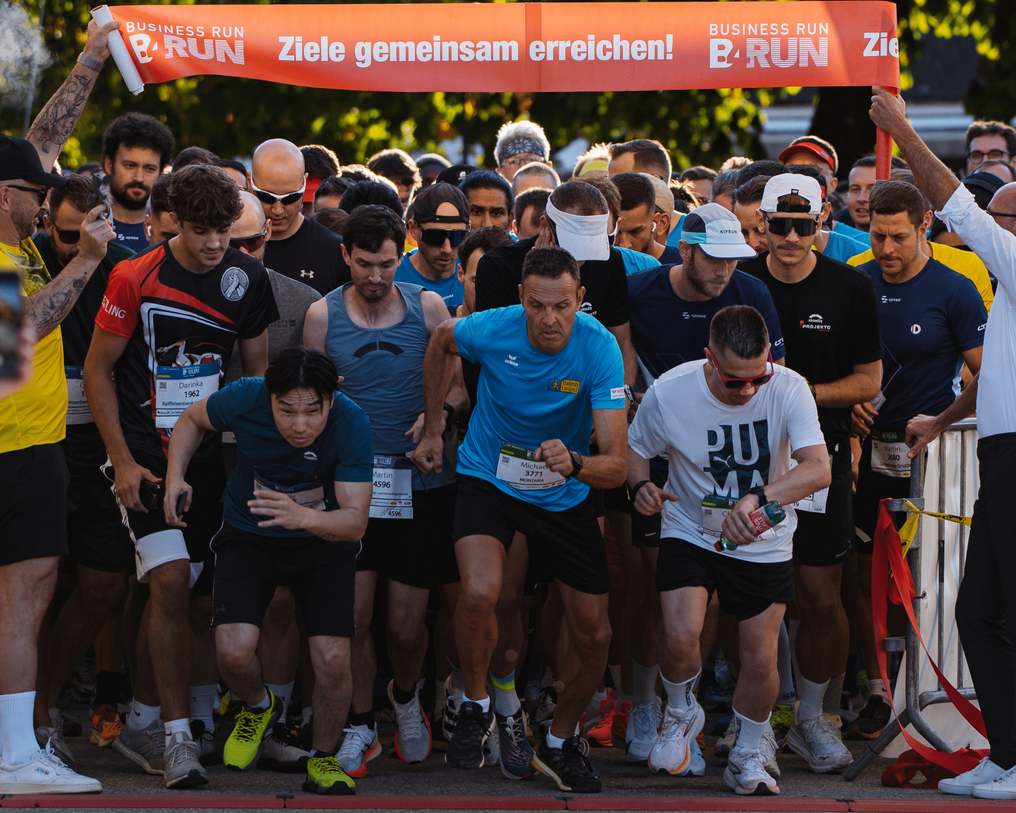Läufer:innen beim Business Run Bodensee in Bregenz